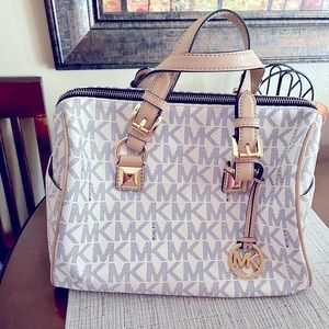 Michael Kors Grayson satchel purse